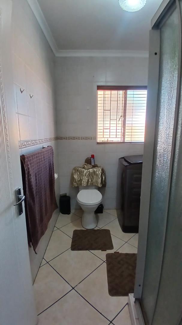 6 Bedroom Property for Sale in Kempton Park Ext 4 Gauteng