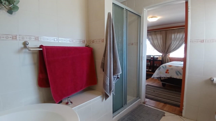 6 Bedroom Property for Sale in Kempton Park Ext 4 Gauteng