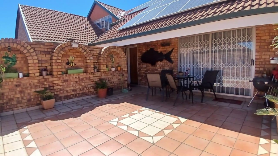 6 Bedroom Property for Sale in Kempton Park Ext 4 Gauteng