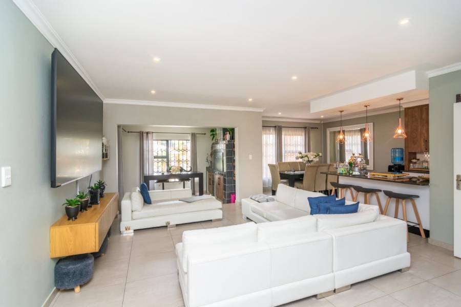 3 Bedroom Property for Sale in Homes Haven Gauteng