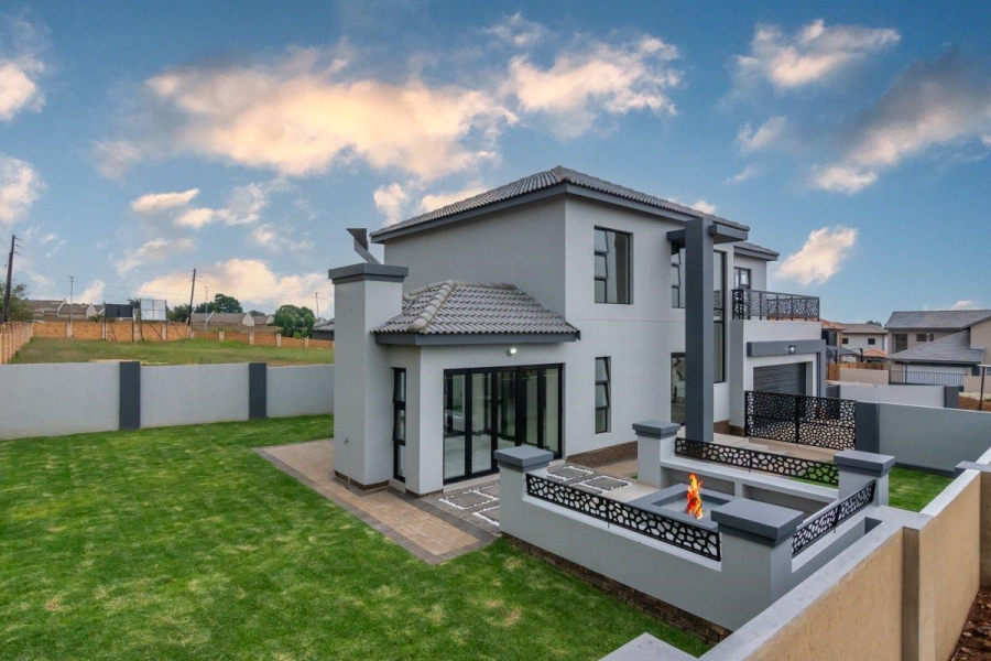 3 Bedroom Property for Sale in Homes Haven Gauteng