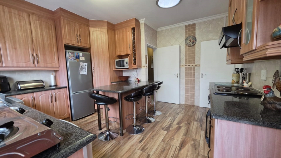 3 Bedroom Property for Sale in South Crest Gauteng