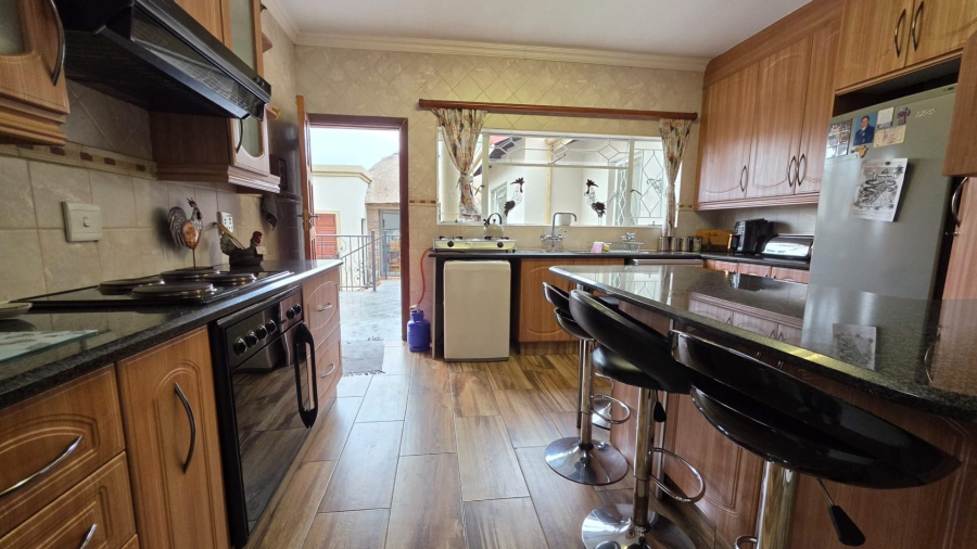 3 Bedroom Property for Sale in South Crest Gauteng