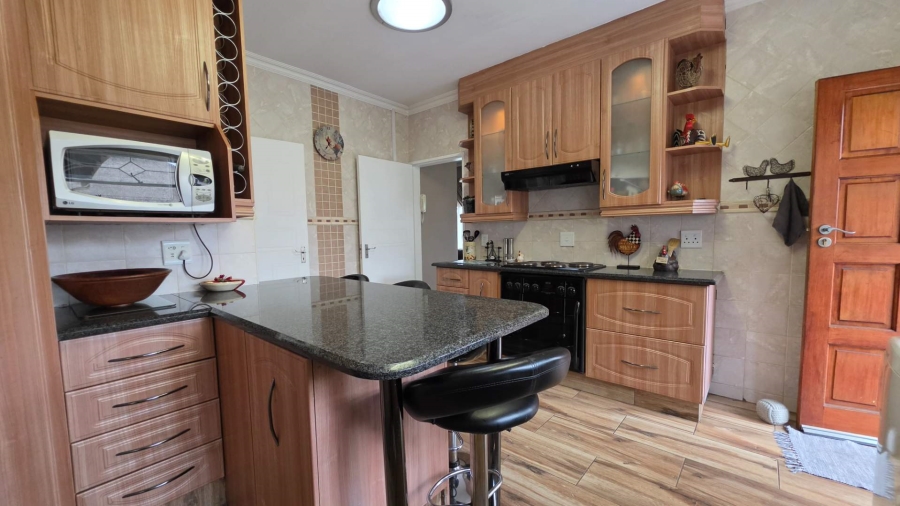 3 Bedroom Property for Sale in South Crest Gauteng