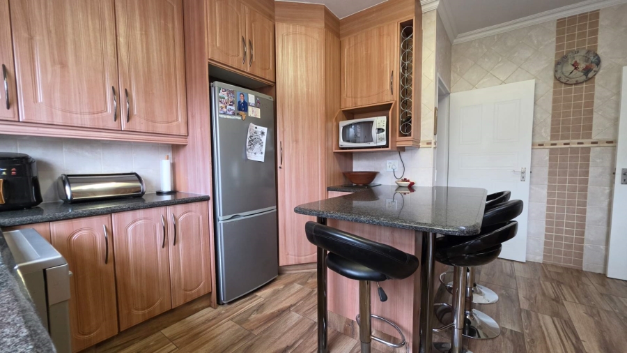 3 Bedroom Property for Sale in South Crest Gauteng