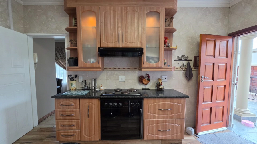 3 Bedroom Property for Sale in South Crest Gauteng