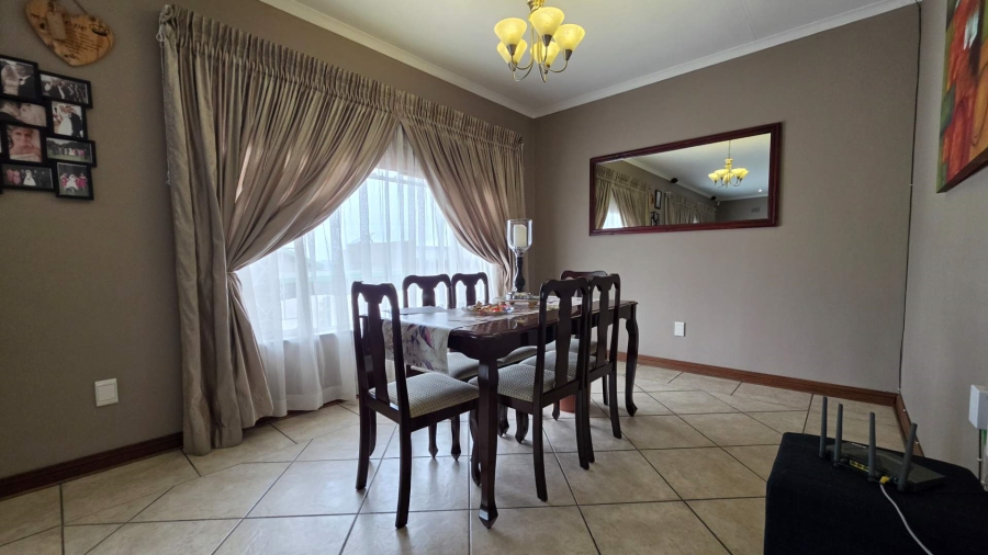 3 Bedroom Property for Sale in South Crest Gauteng
