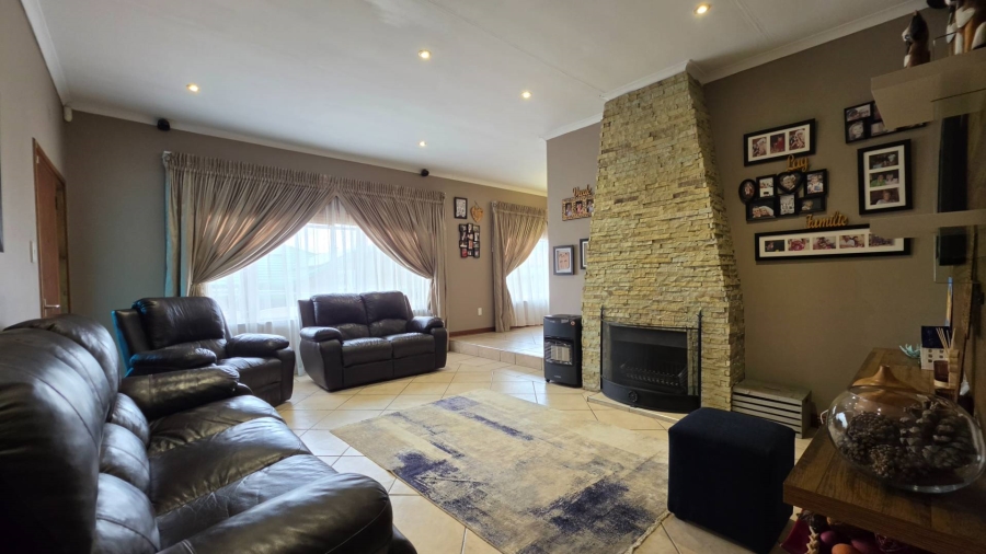 3 Bedroom Property for Sale in South Crest Gauteng