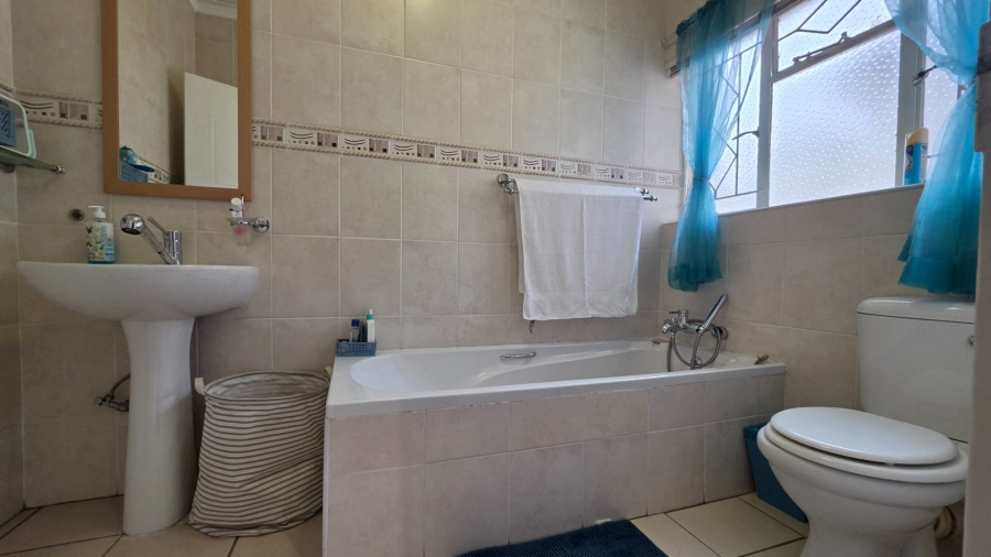 3 Bedroom Property for Sale in South Crest Gauteng