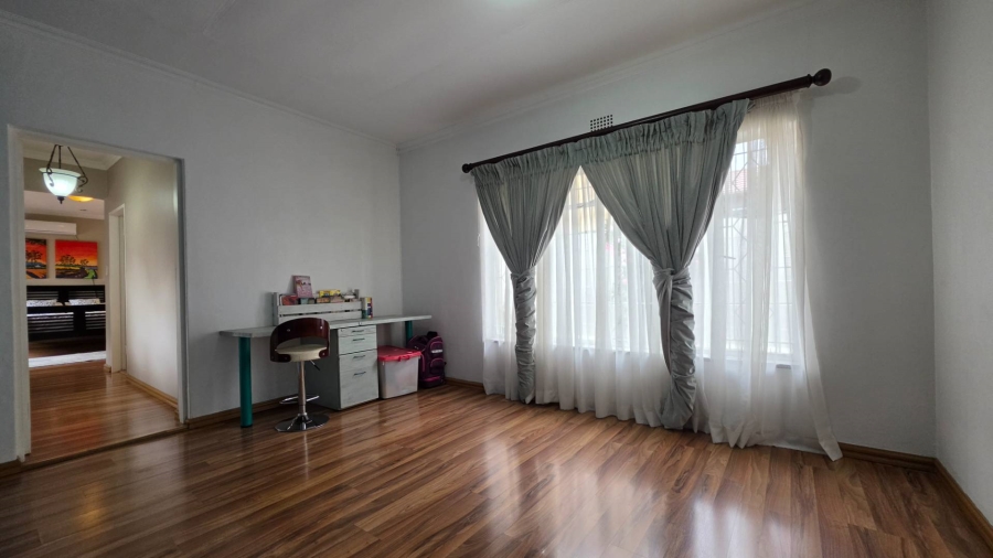 3 Bedroom Property for Sale in South Crest Gauteng