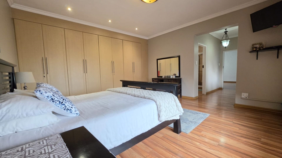 3 Bedroom Property for Sale in South Crest Gauteng