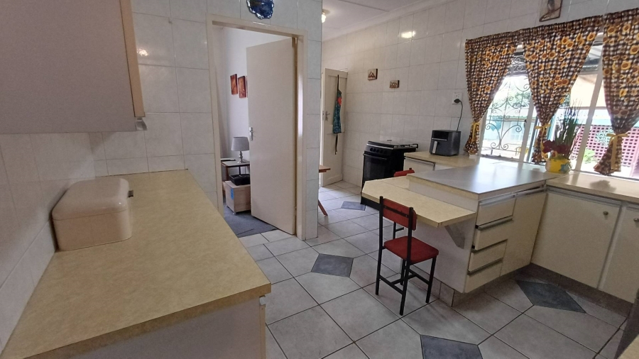 3 Bedroom Property for Sale in South Crest Gauteng