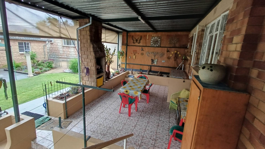 3 Bedroom Property for Sale in South Crest Gauteng
