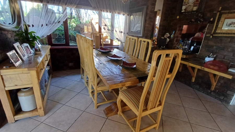 5 Bedroom Property for Sale in Ridgeway Gauteng