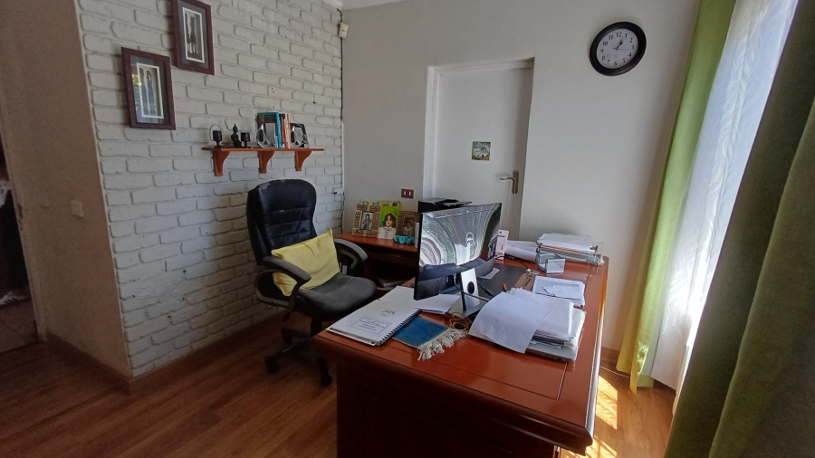 5 Bedroom Property for Sale in Ridgeway Gauteng