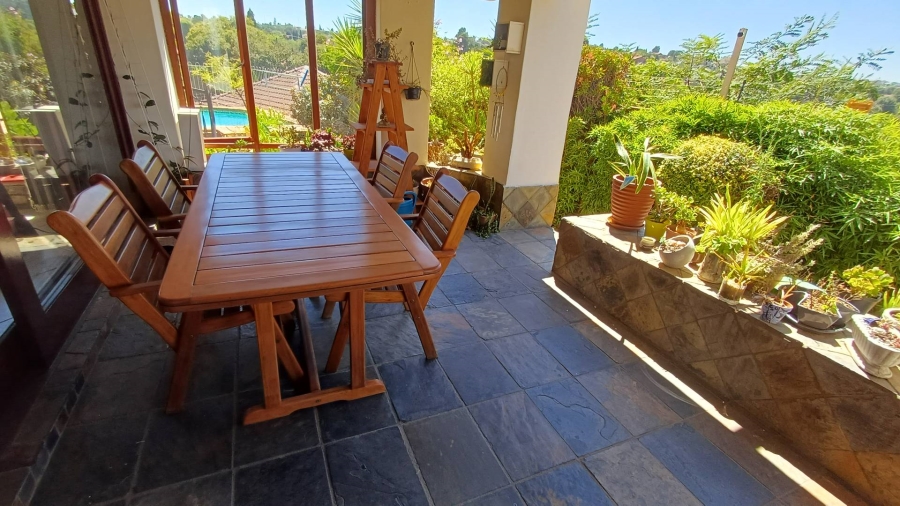 5 Bedroom Property for Sale in Ridgeway Gauteng