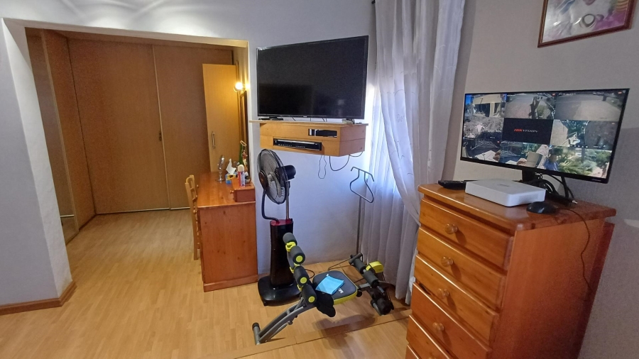 5 Bedroom Property for Sale in Ridgeway Gauteng