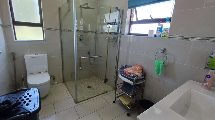 5 Bedroom Property for Sale in Ridgeway Gauteng