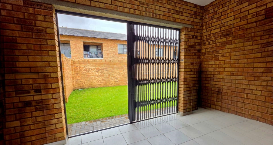3 Bedroom Property for Sale in New Market Gauteng
