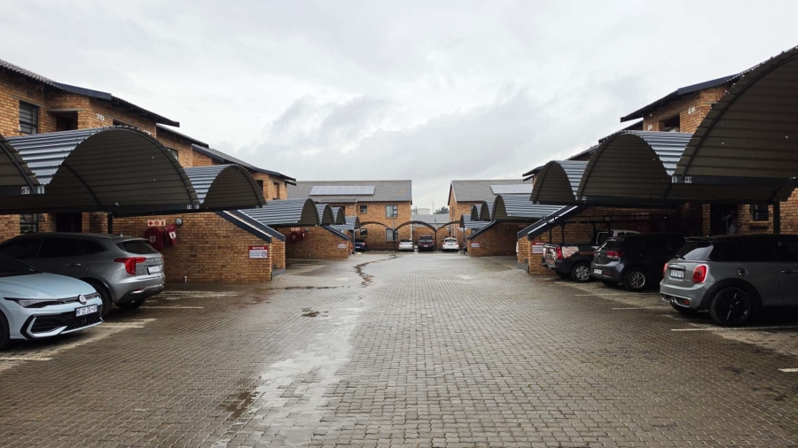 3 Bedroom Property for Sale in New Market Gauteng