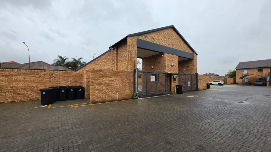 3 Bedroom Property for Sale in New Market Gauteng