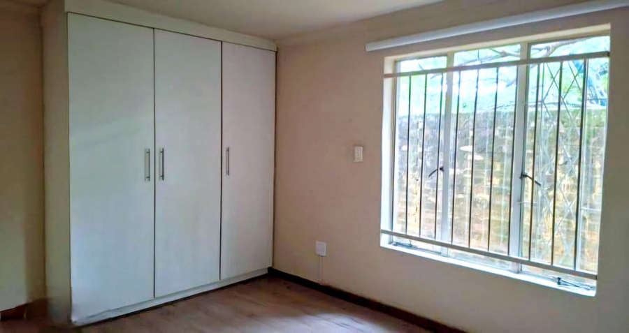 7 Bedroom Property for Sale in Colbyn Gauteng