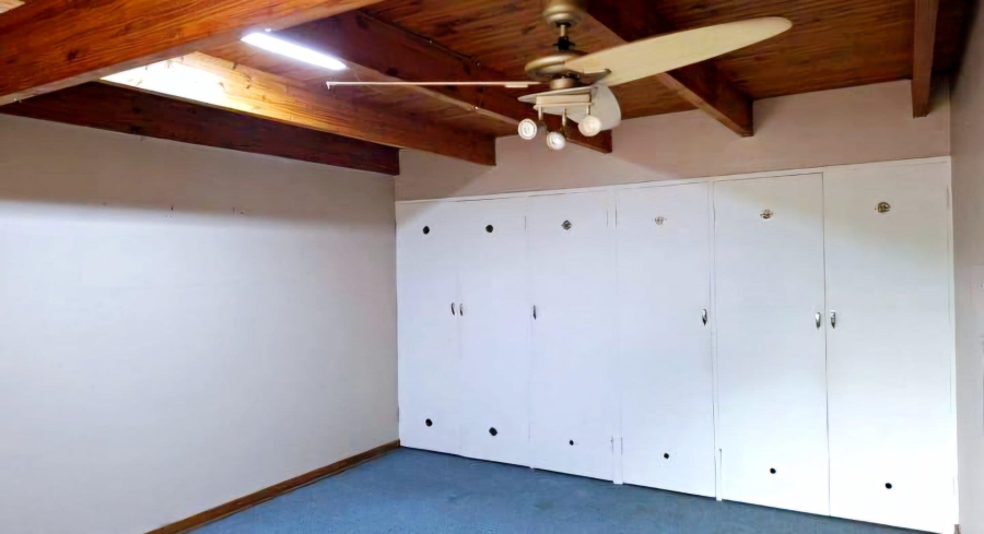 7 Bedroom Property for Sale in Colbyn Gauteng