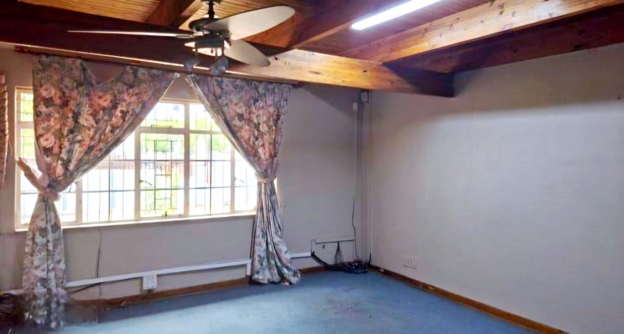 7 Bedroom Property for Sale in Colbyn Gauteng