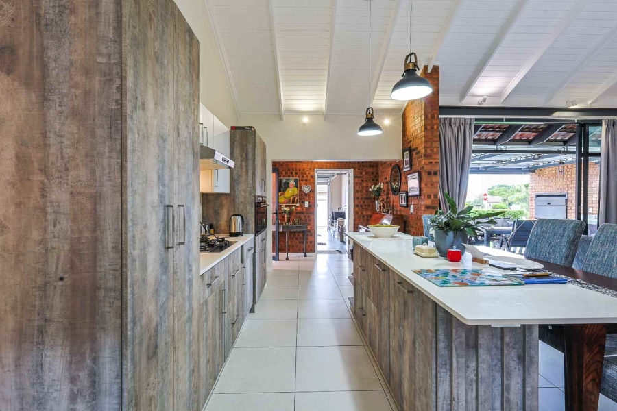 2 Bedroom Property for Sale in The Retreat Gauteng