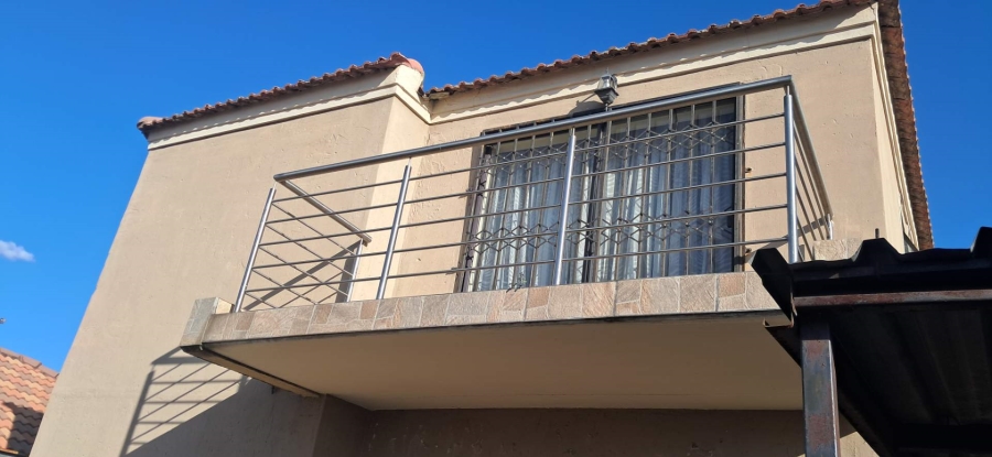 3 Bedroom Property for Sale in Buhle Park Gauteng
