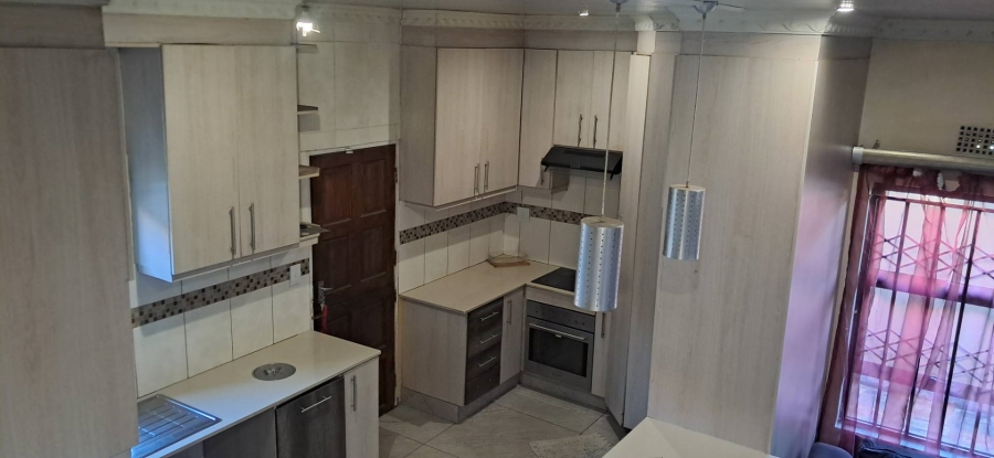 3 Bedroom Property for Sale in Buhle Park Gauteng