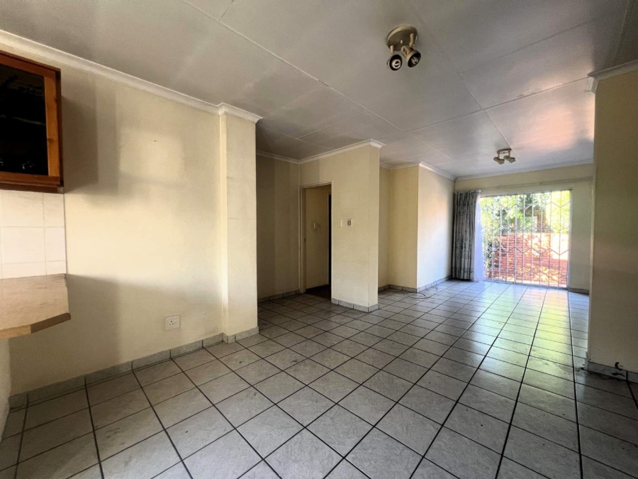 2 Bedroom Property for Sale in Weltevreden Park Gauteng