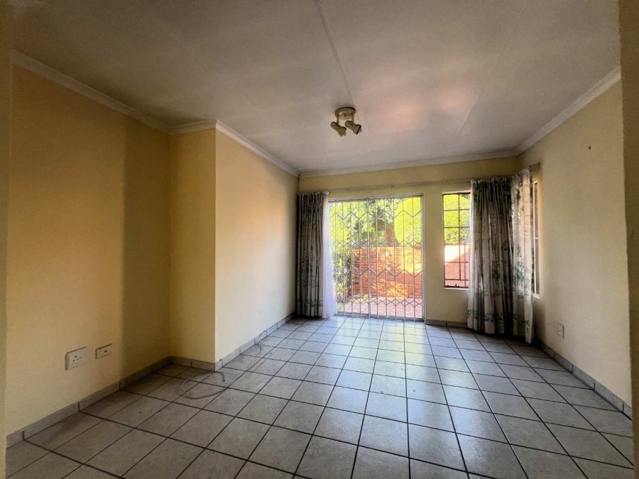 2 Bedroom Property for Sale in Weltevreden Park Gauteng