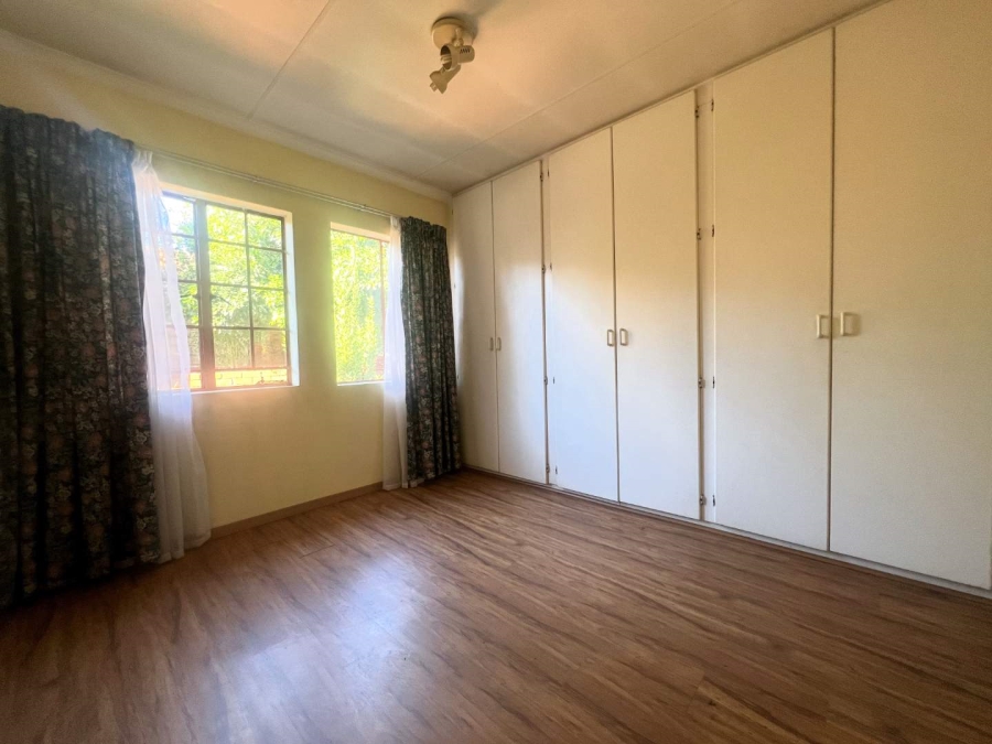 2 Bedroom Property for Sale in Weltevreden Park Gauteng