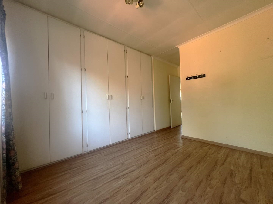 2 Bedroom Property for Sale in Weltevreden Park Gauteng