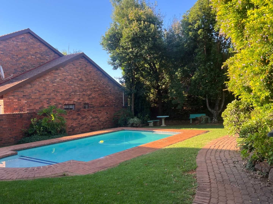 2 Bedroom Property for Sale in Weltevreden Park Gauteng
