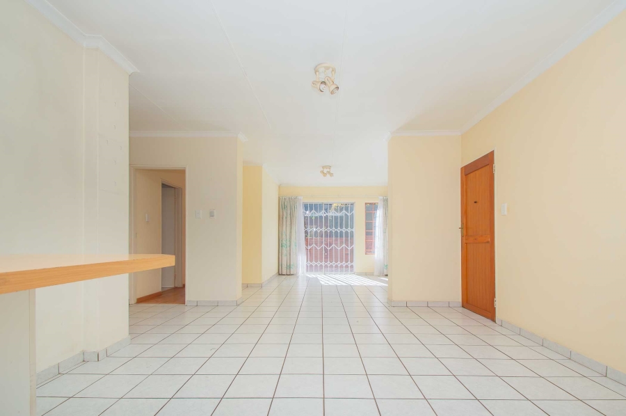 2 Bedroom Property for Sale in Weltevreden Park Gauteng