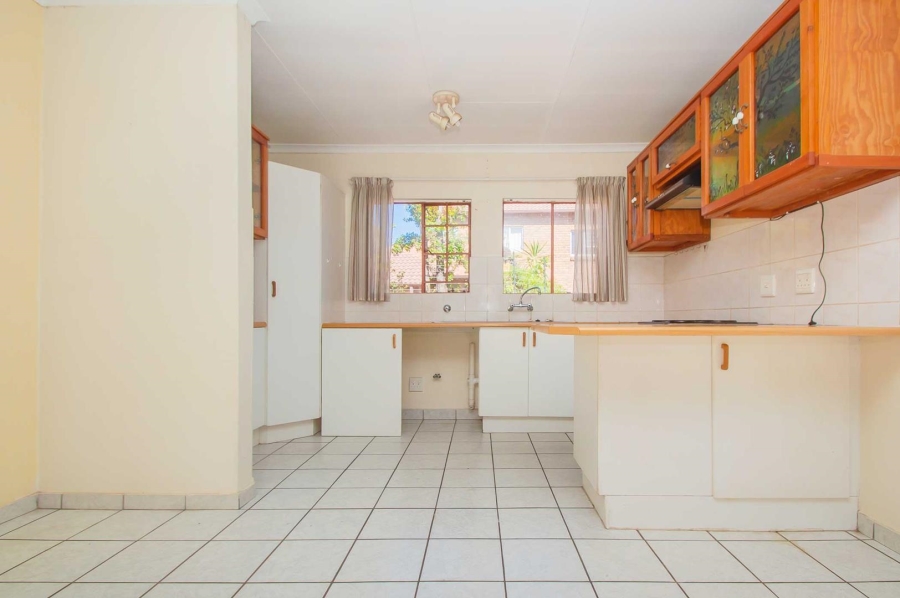 2 Bedroom Property for Sale in Weltevreden Park Gauteng