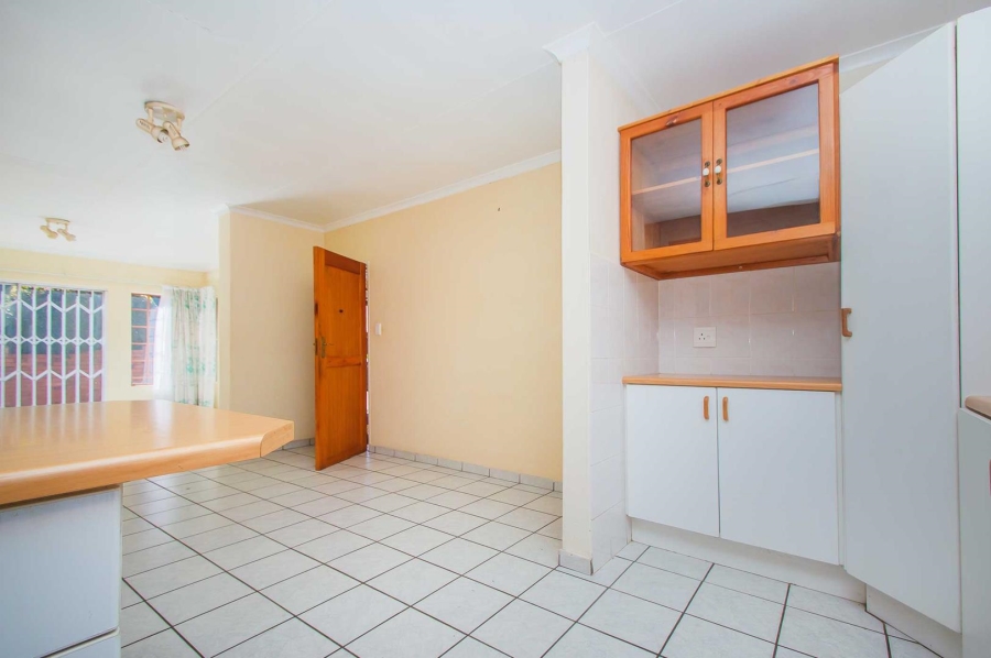2 Bedroom Property for Sale in Weltevreden Park Gauteng