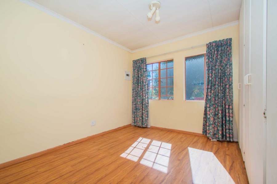2 Bedroom Property for Sale in Weltevreden Park Gauteng