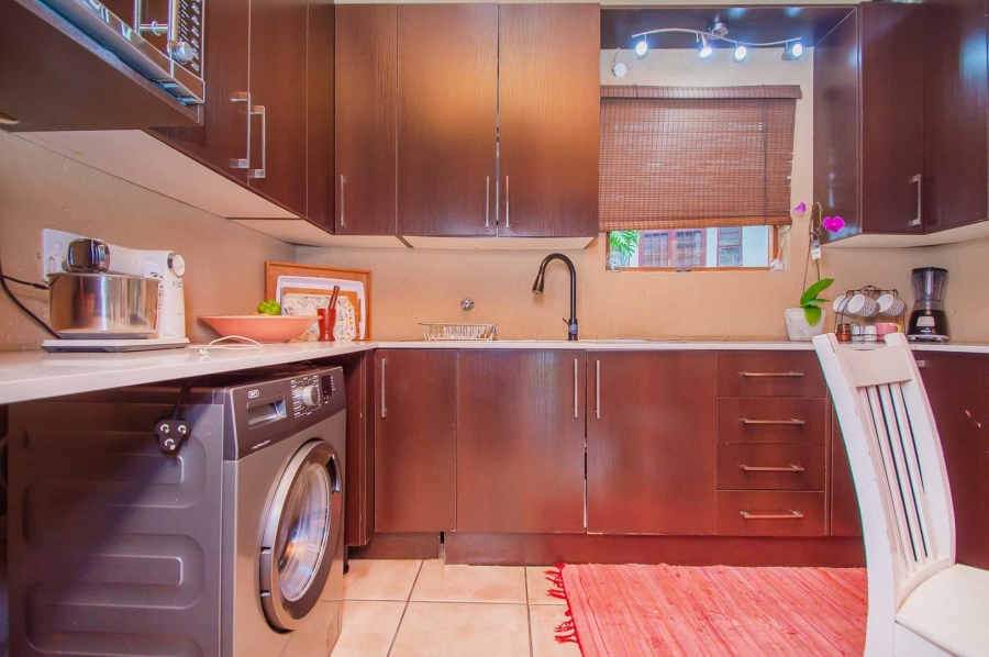 2 Bedroom Property for Sale in Sharonlea Gauteng