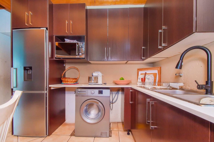 2 Bedroom Property for Sale in Sharonlea Gauteng