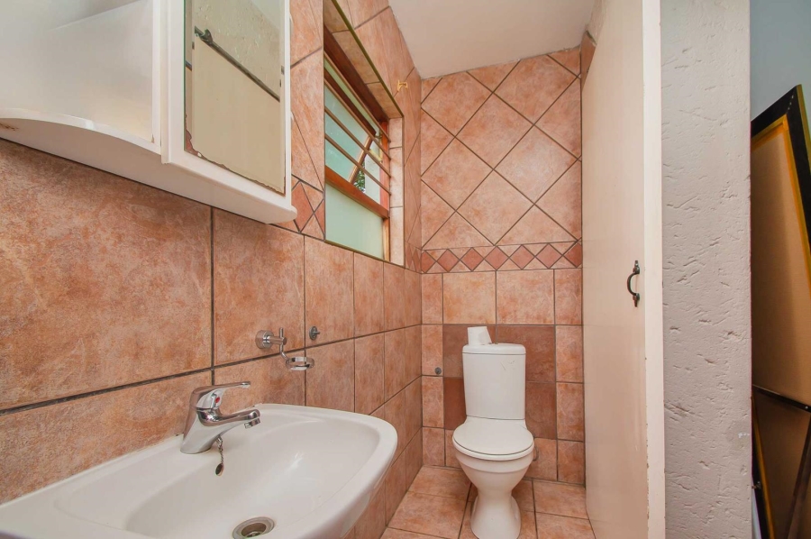 2 Bedroom Property for Sale in Sharonlea Gauteng