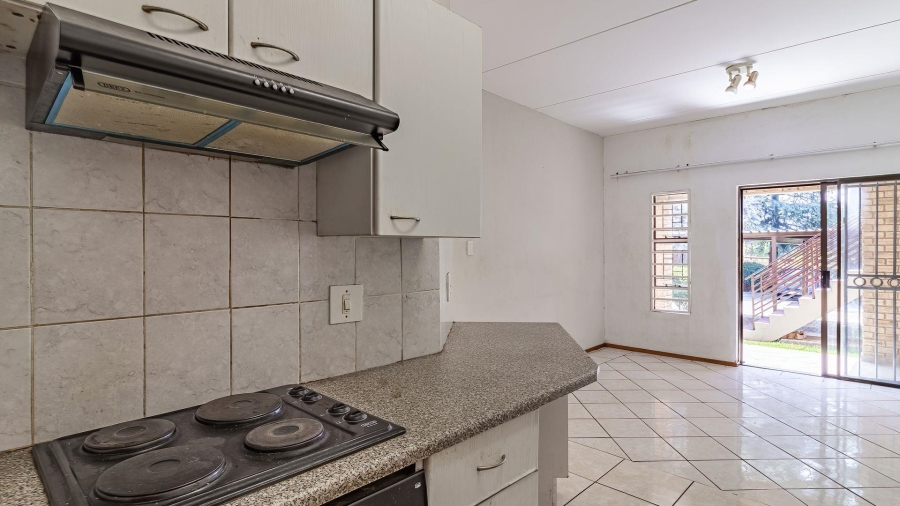 To Let 2 Bedroom Property for Rent in Blackheath Gauteng