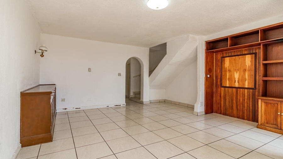 To Let 2 Bedroom Property for Rent in Blackheath Gauteng