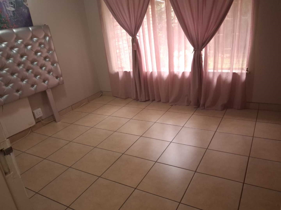 4 Bedroom Property for Sale in Silverton Gauteng