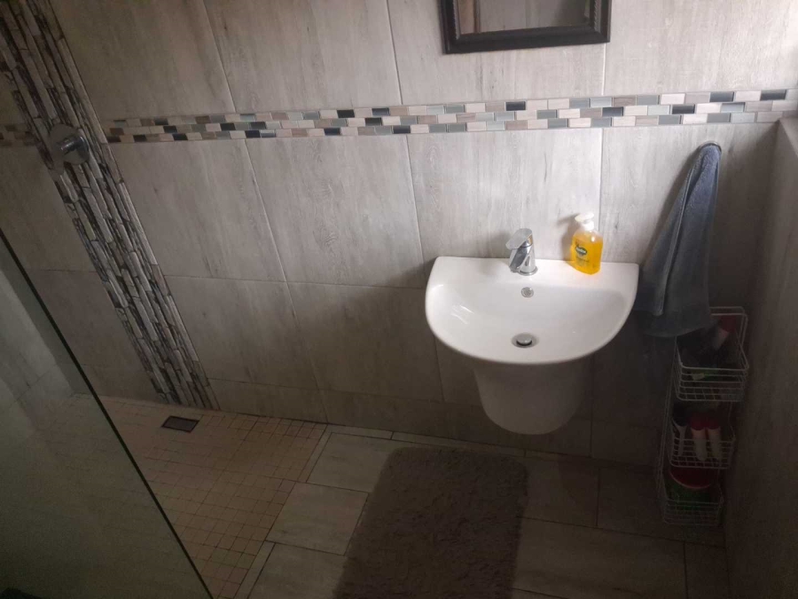 4 Bedroom Property for Sale in Silverton Gauteng