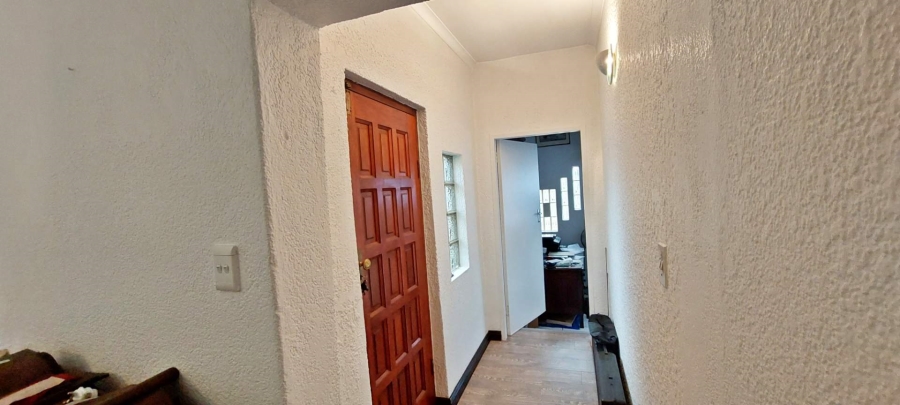 4 Bedroom Property for Sale in Brackenhurst Gauteng