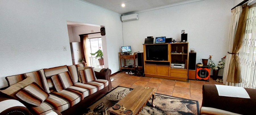 4 Bedroom Property for Sale in Brackenhurst Gauteng