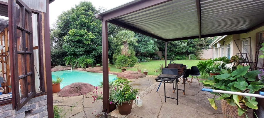 4 Bedroom Property for Sale in Brackenhurst Gauteng